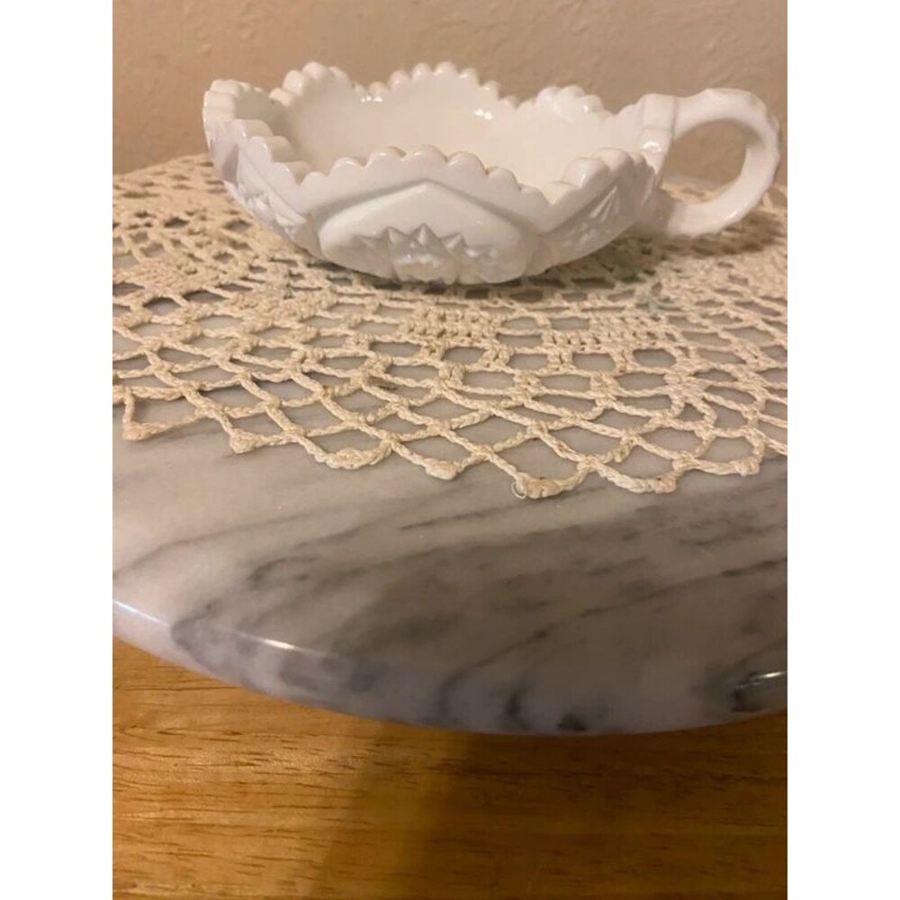 Vintage Handled Nappy Dish / Candy Bowl